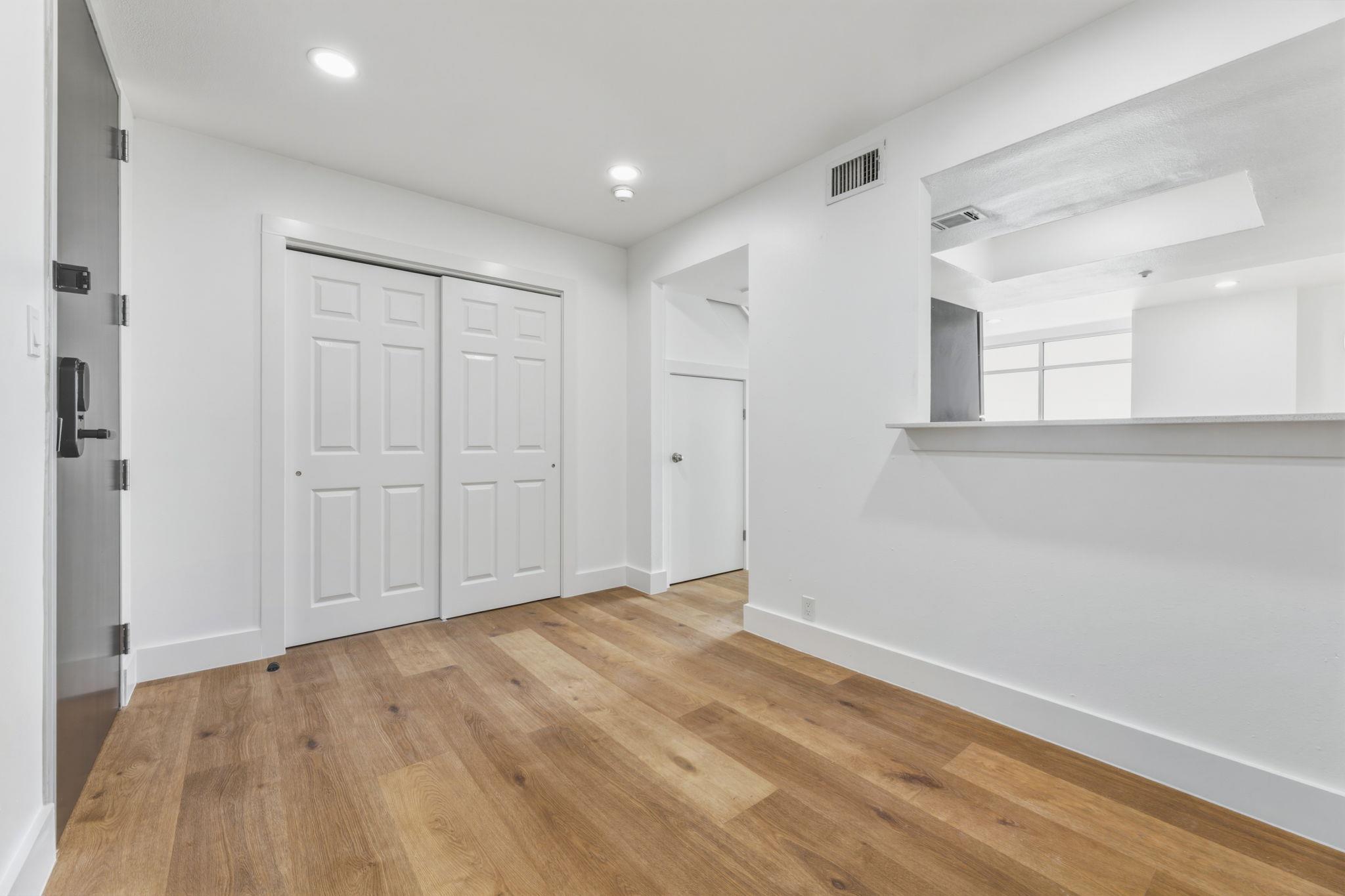119 E 6th St # 703, Austin, TX 78701