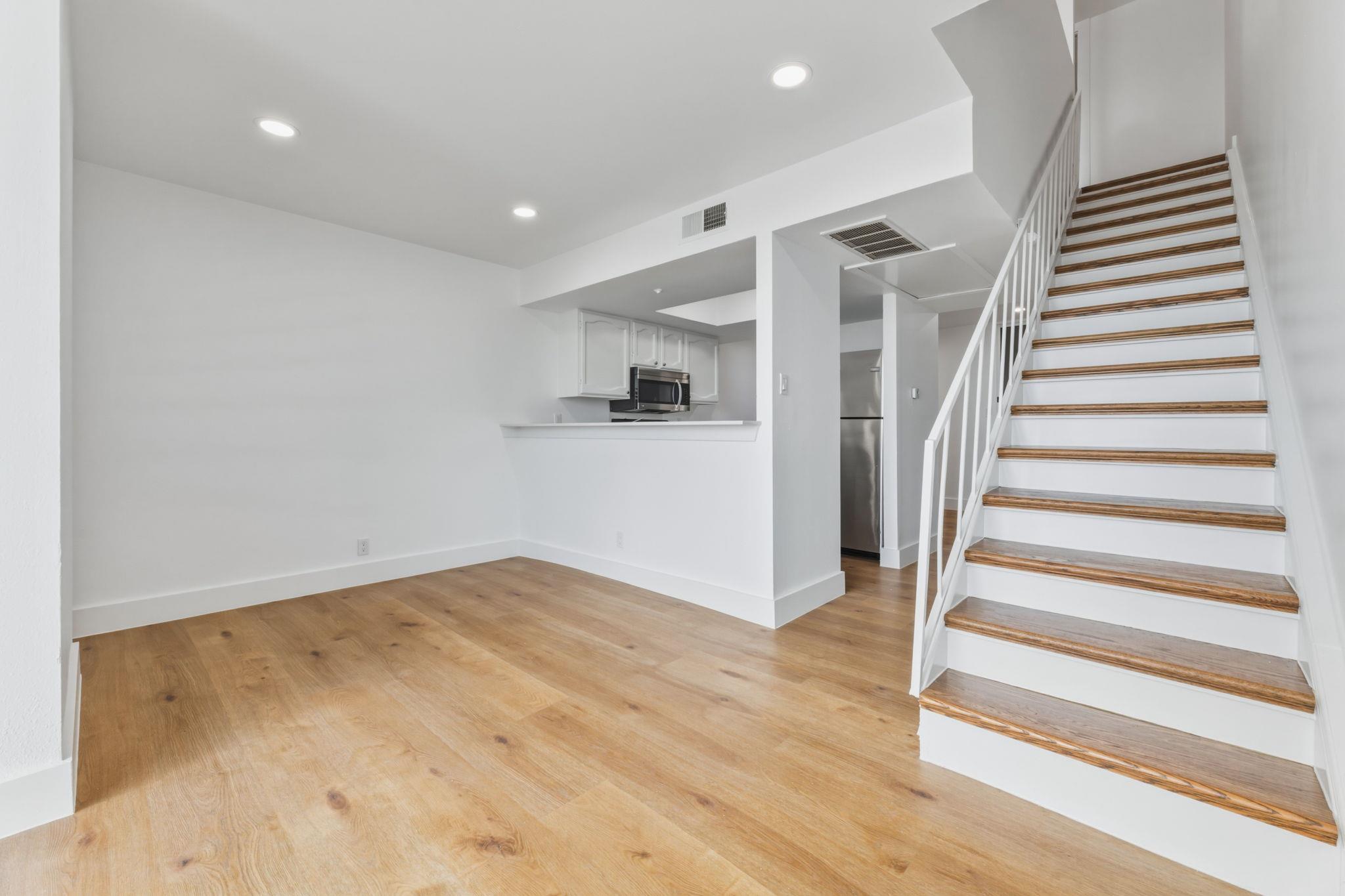 119 E 6th St # 703, Austin, TX 78701