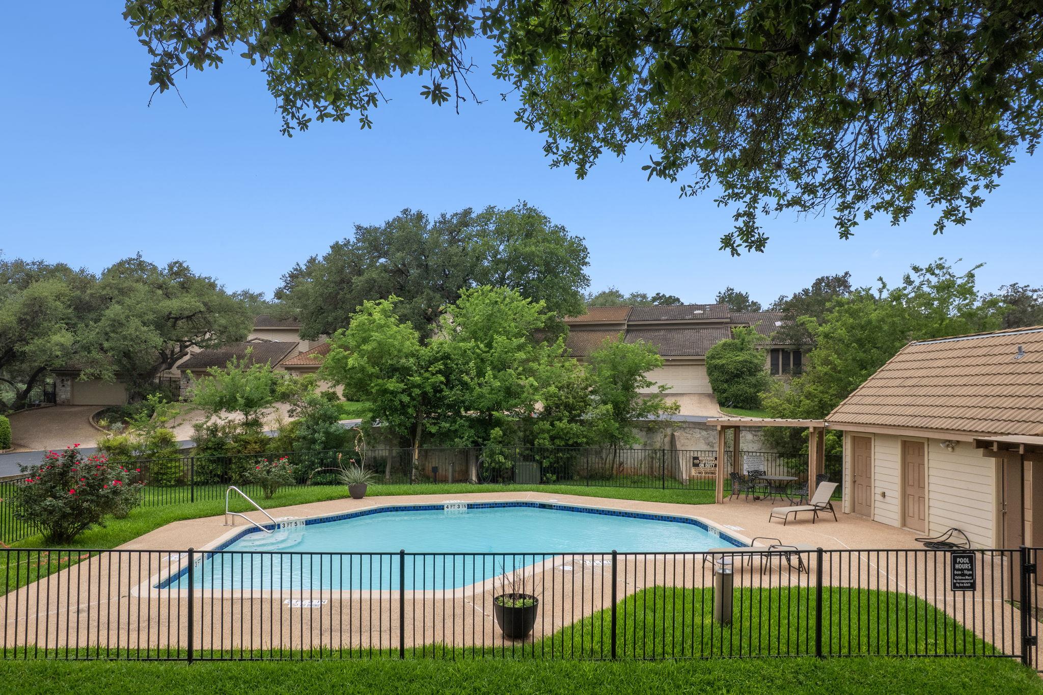 6820 Cypress Pt N # 28, Austin, TX 78746