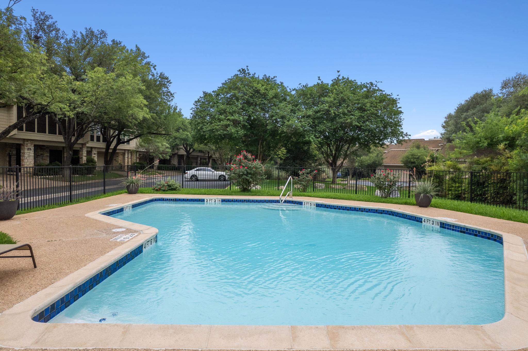 6820 Cypress Pt N # 28, Austin, TX 78746