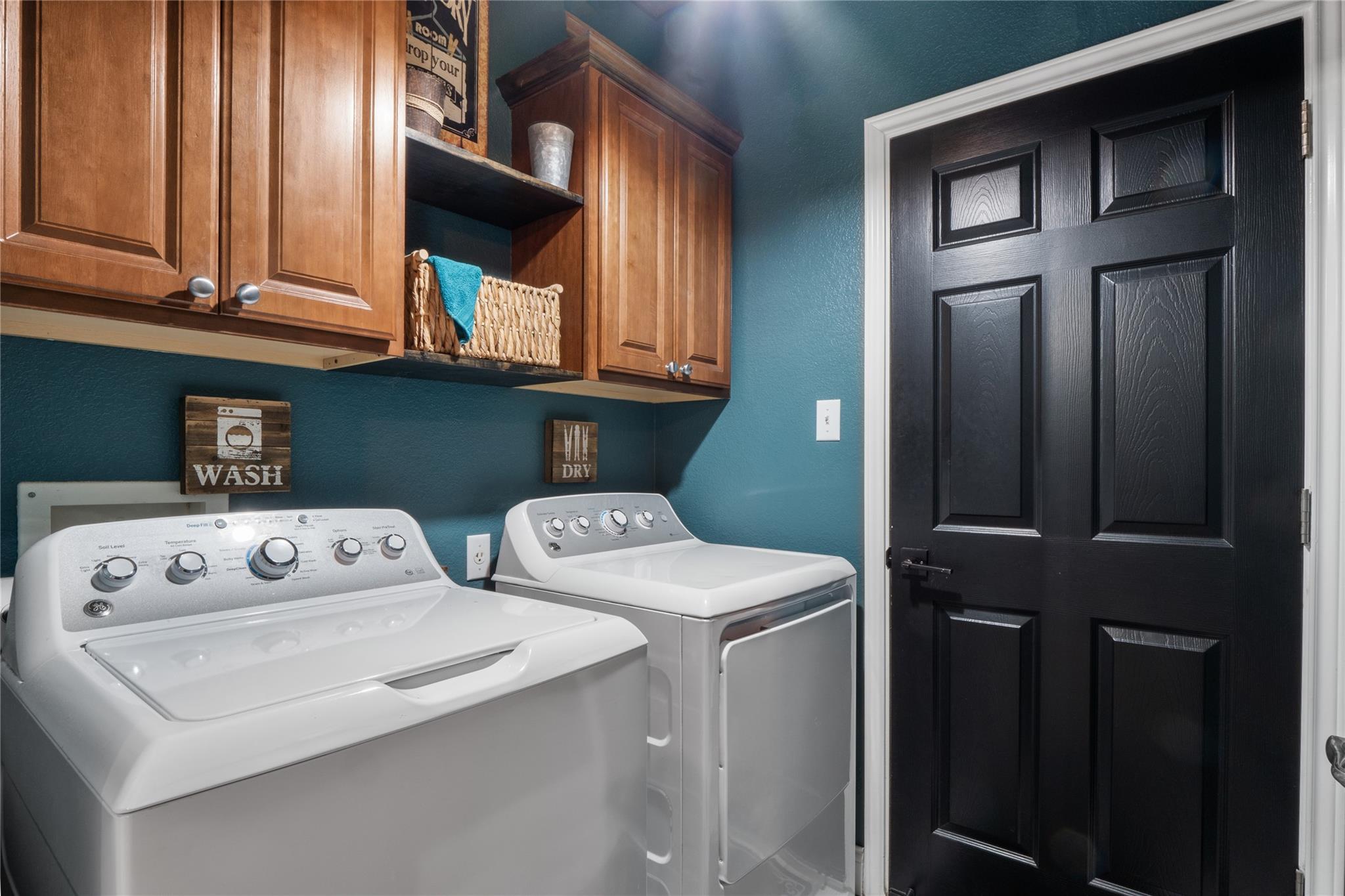 242 Coach Dr, Buda, TX 78610