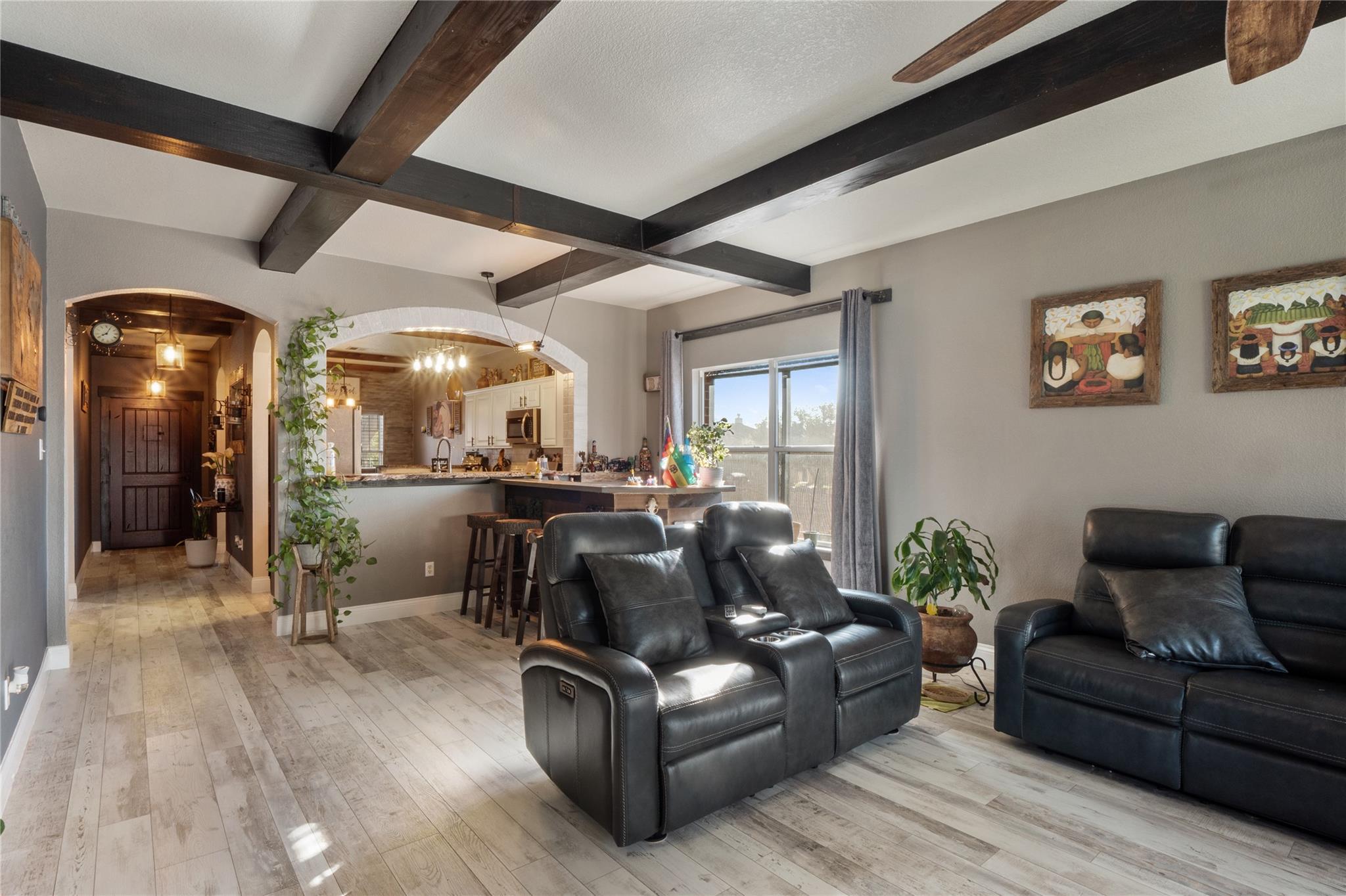242 Coach Dr, Buda, TX 78610