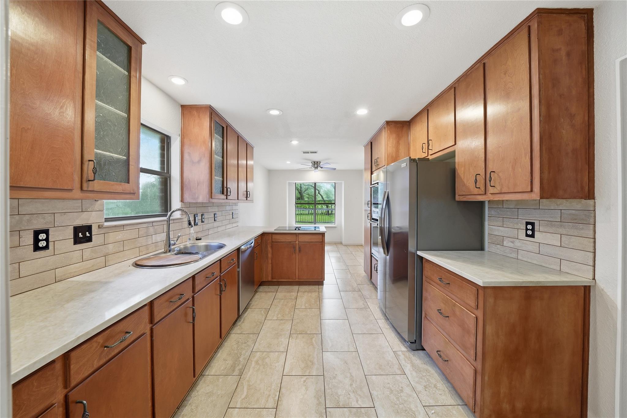 203 Shoal Dr, Georgetown, TX 78633