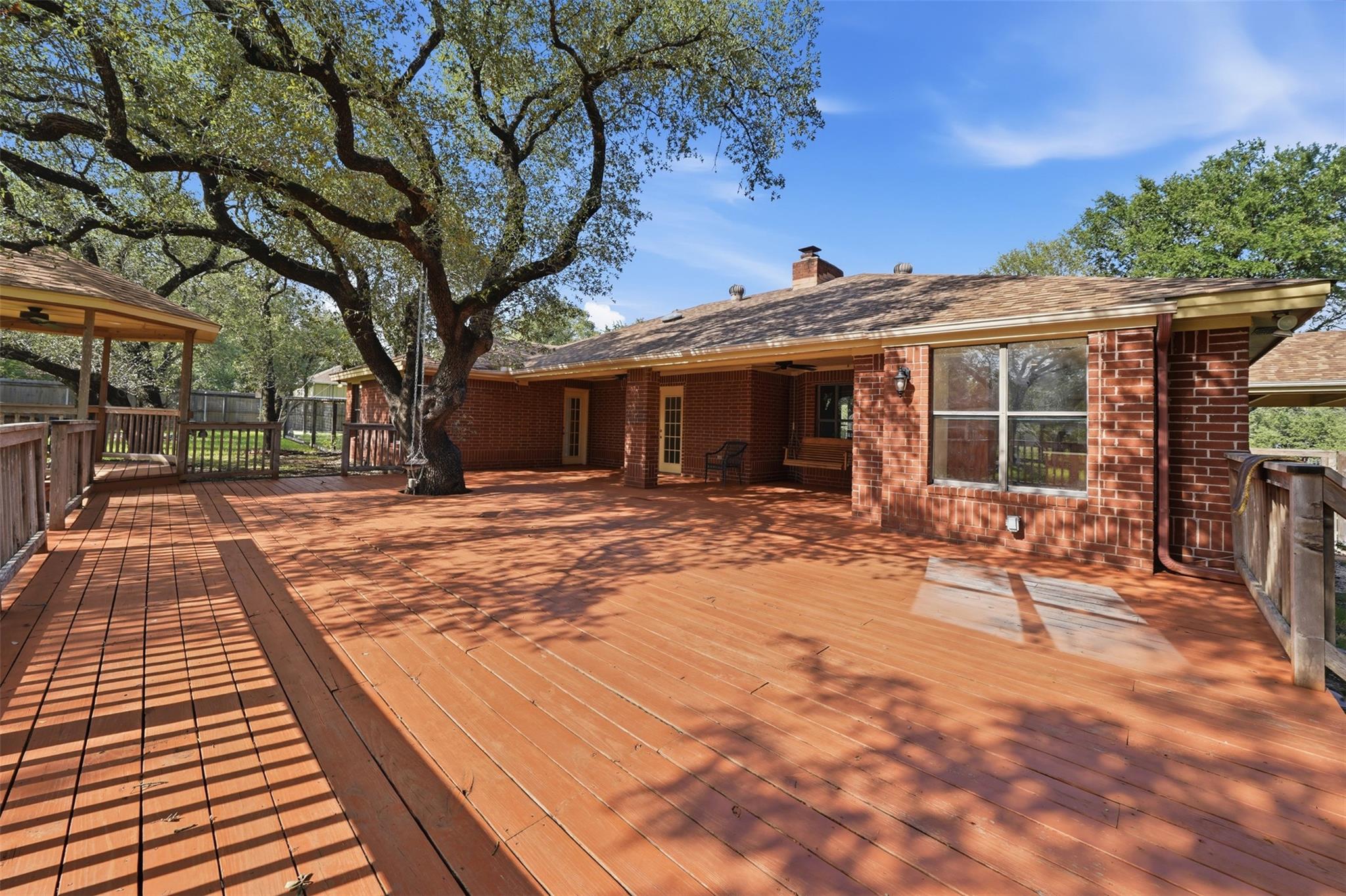 203 Shoal Dr, Georgetown, TX 78633