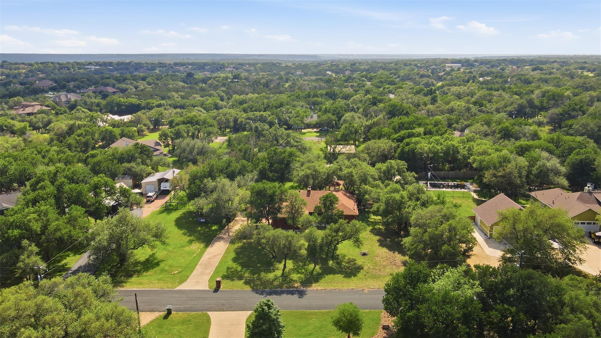 203 Shoal Dr, Georgetown, TX 78633