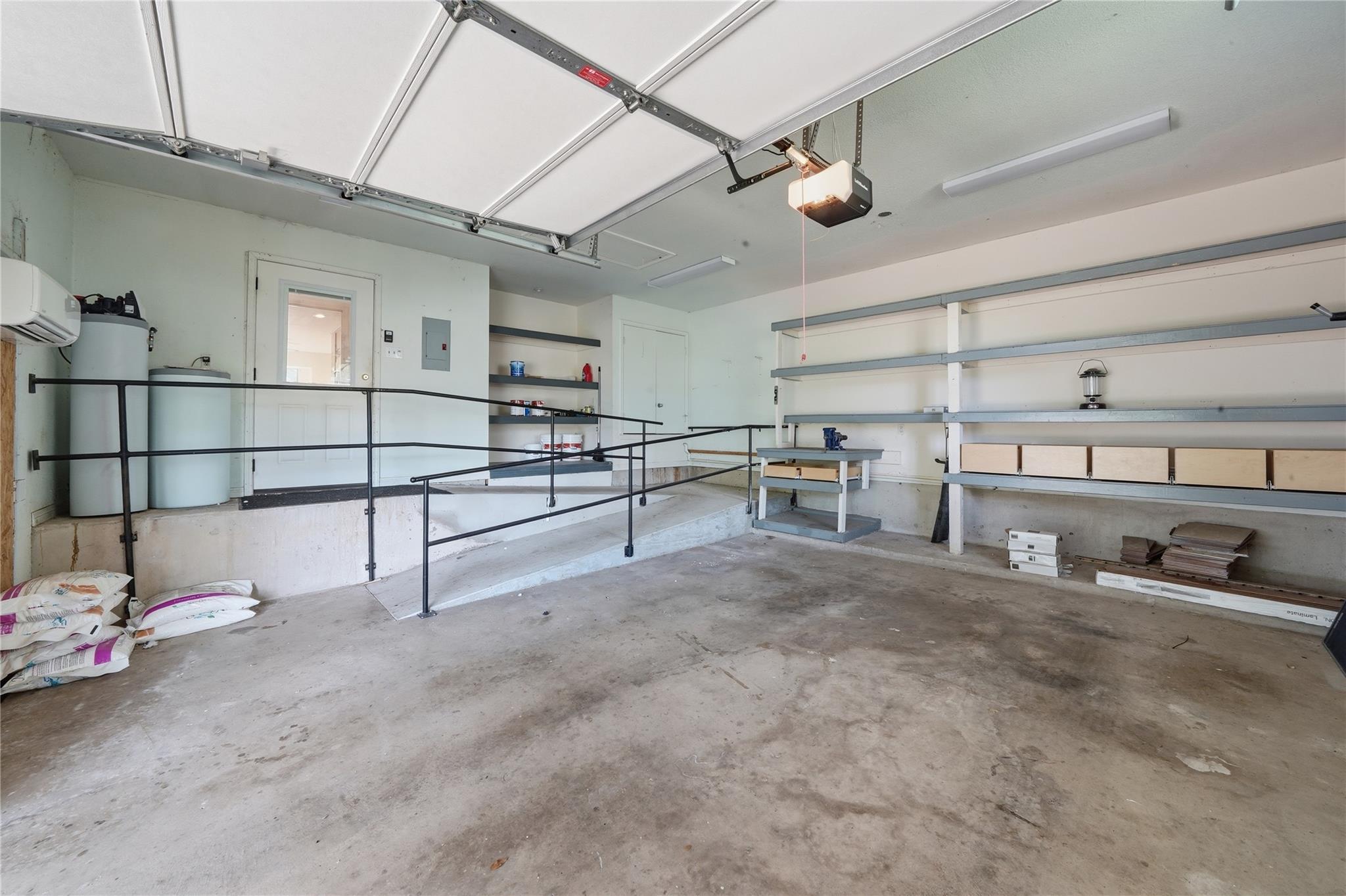 203 Shoal Dr, Georgetown, TX 78633