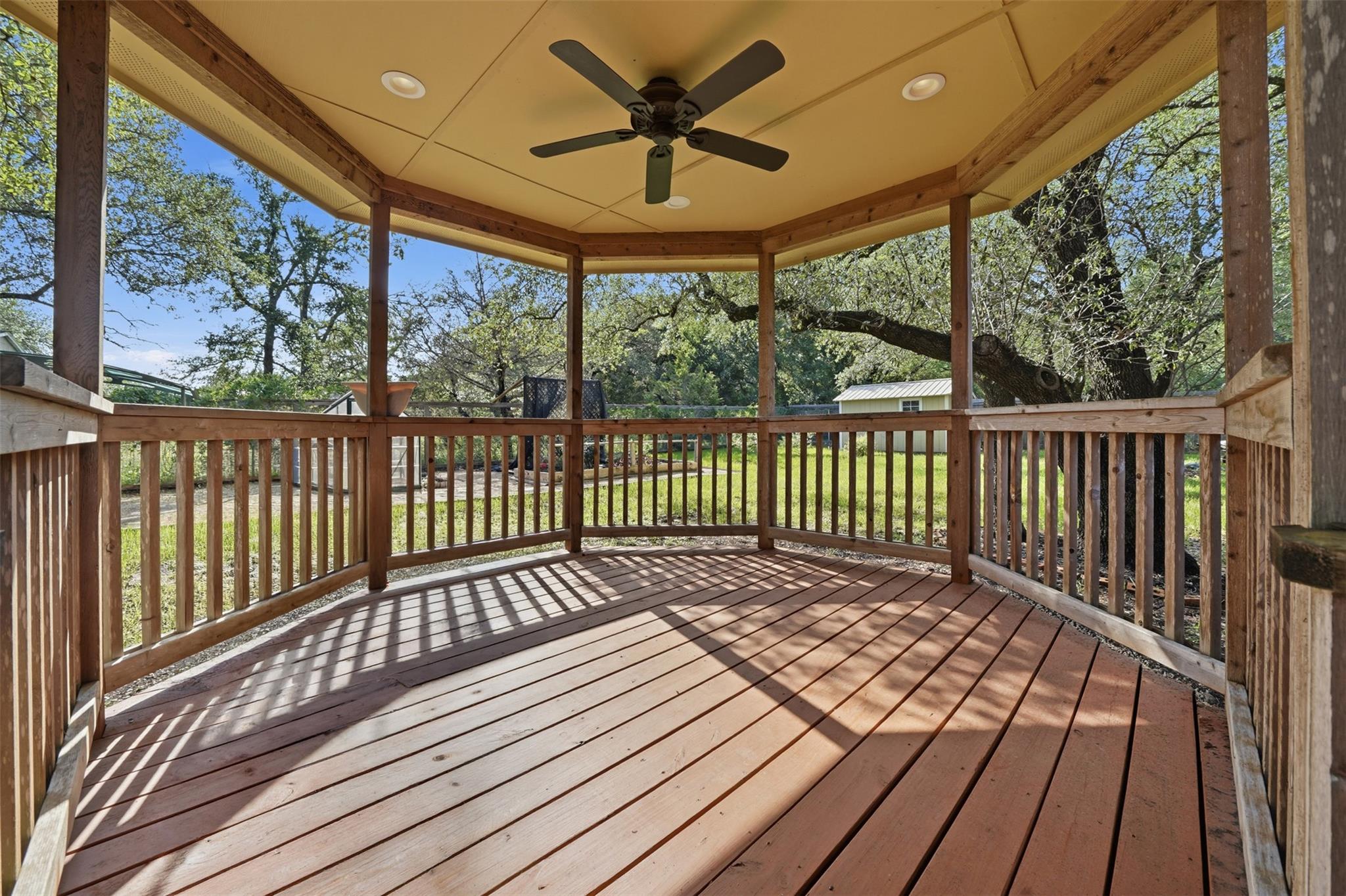 203 Shoal Dr, Georgetown, TX 78633