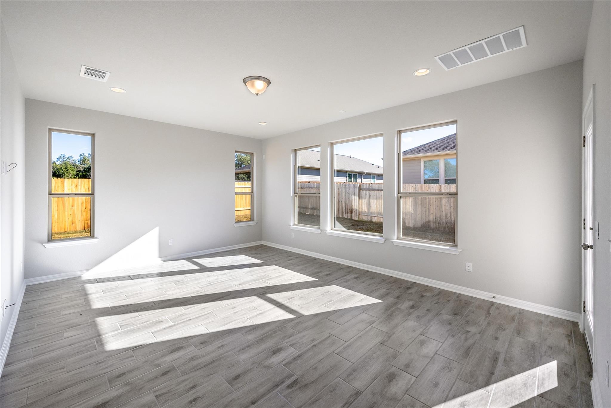 104 Chalk Lake Cv, Georgetown, TX 78633