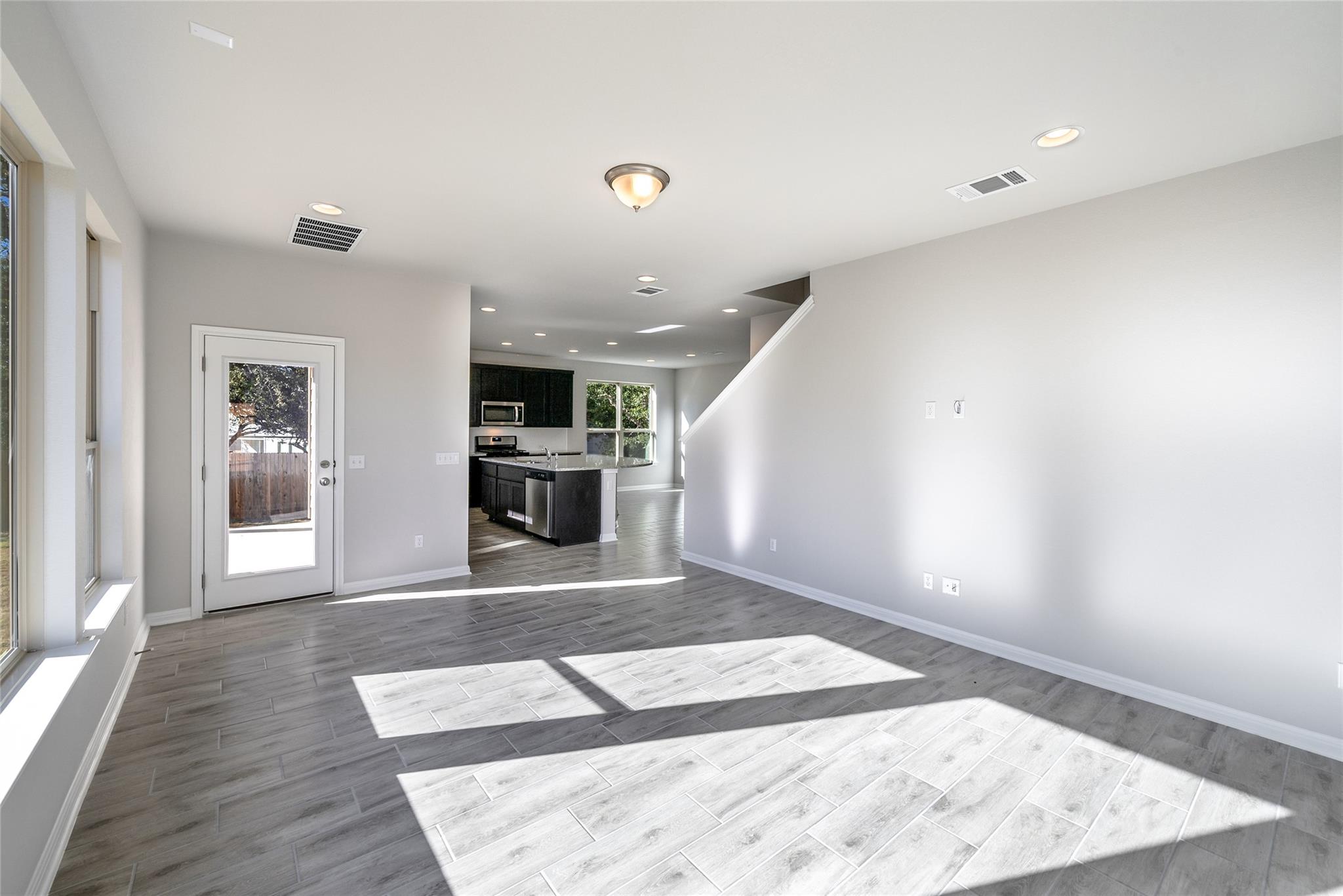 104 Chalk Lake Cv, Georgetown, TX 78633