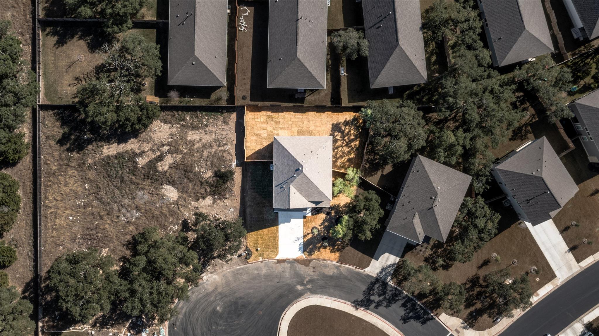 104 Chalk Lake Cv, Georgetown, TX 78633