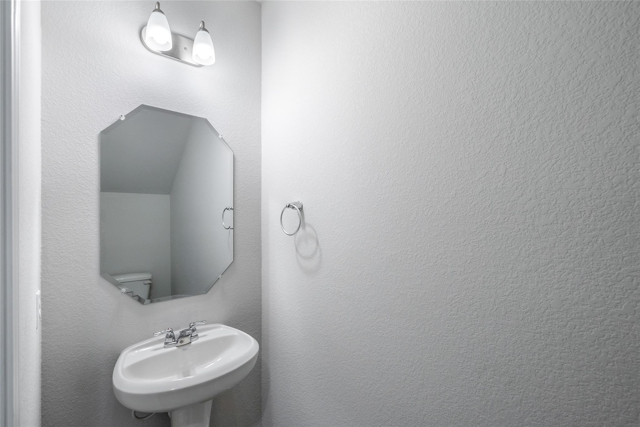 104 Chalk Lake Cv, Georgetown, TX 78633