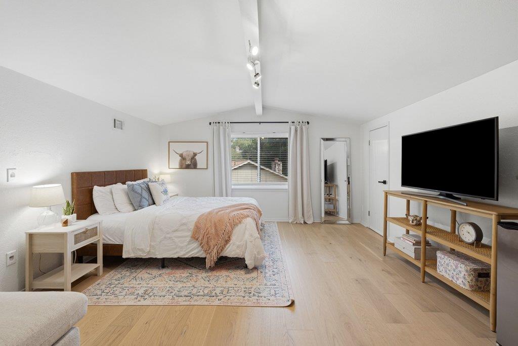 5017 Trail West Dr, Austin, TX 78735