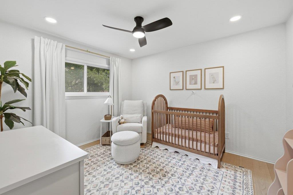 5017 Trail West Dr, Austin, TX 78735