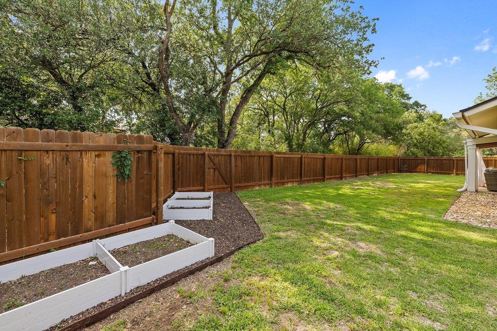 5017 Trail West Dr, Austin, TX 78735