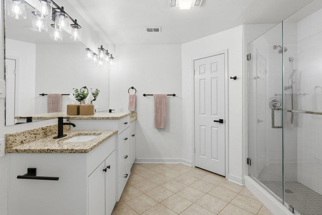 5017 Trail West Dr, Austin, TX 78735