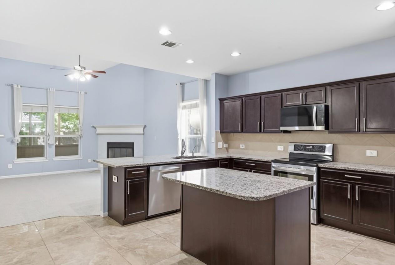 120 Bufflehead Ln, Leander, TX 78641