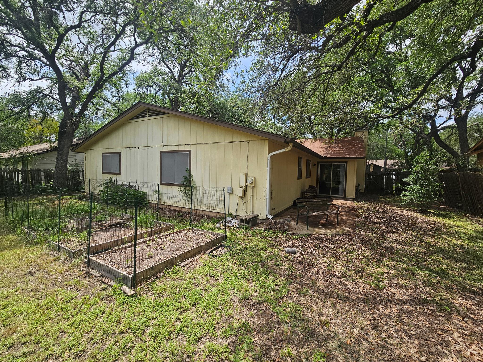 8909 Texas Sun Dr, Austin, TX 78748