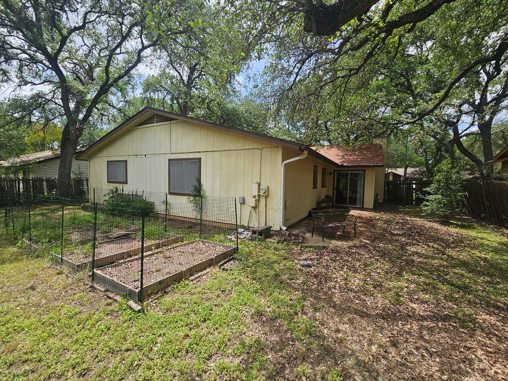 8909 Texas Sun Dr, Austin, TX 78748