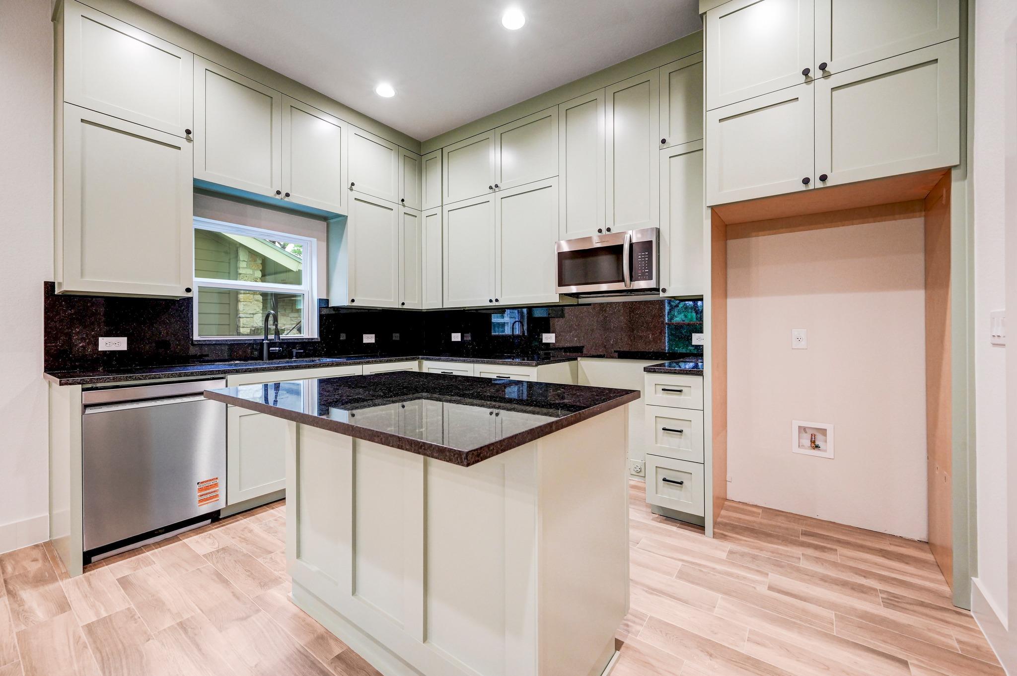 12 Wilson Cir, Wimberley, TX 78676