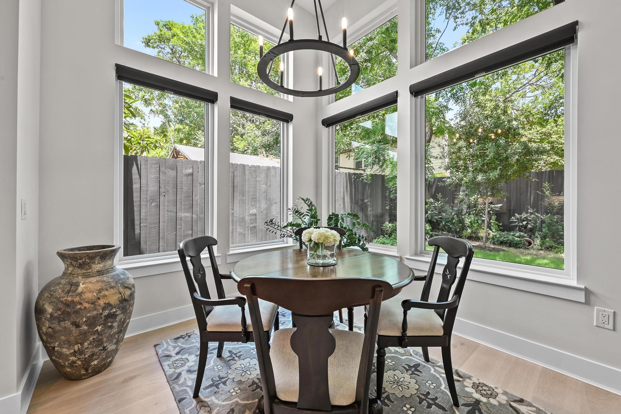 2326 Santa Rosa St, Austin, TX 78702