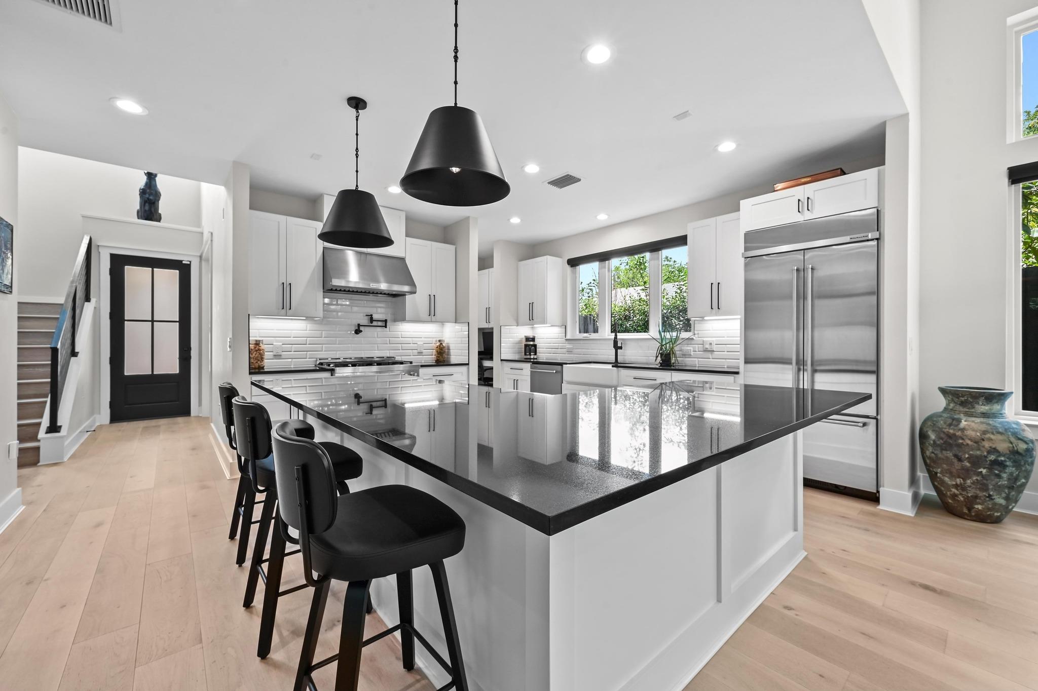 2326 Santa Rosa St, Austin, TX 78702