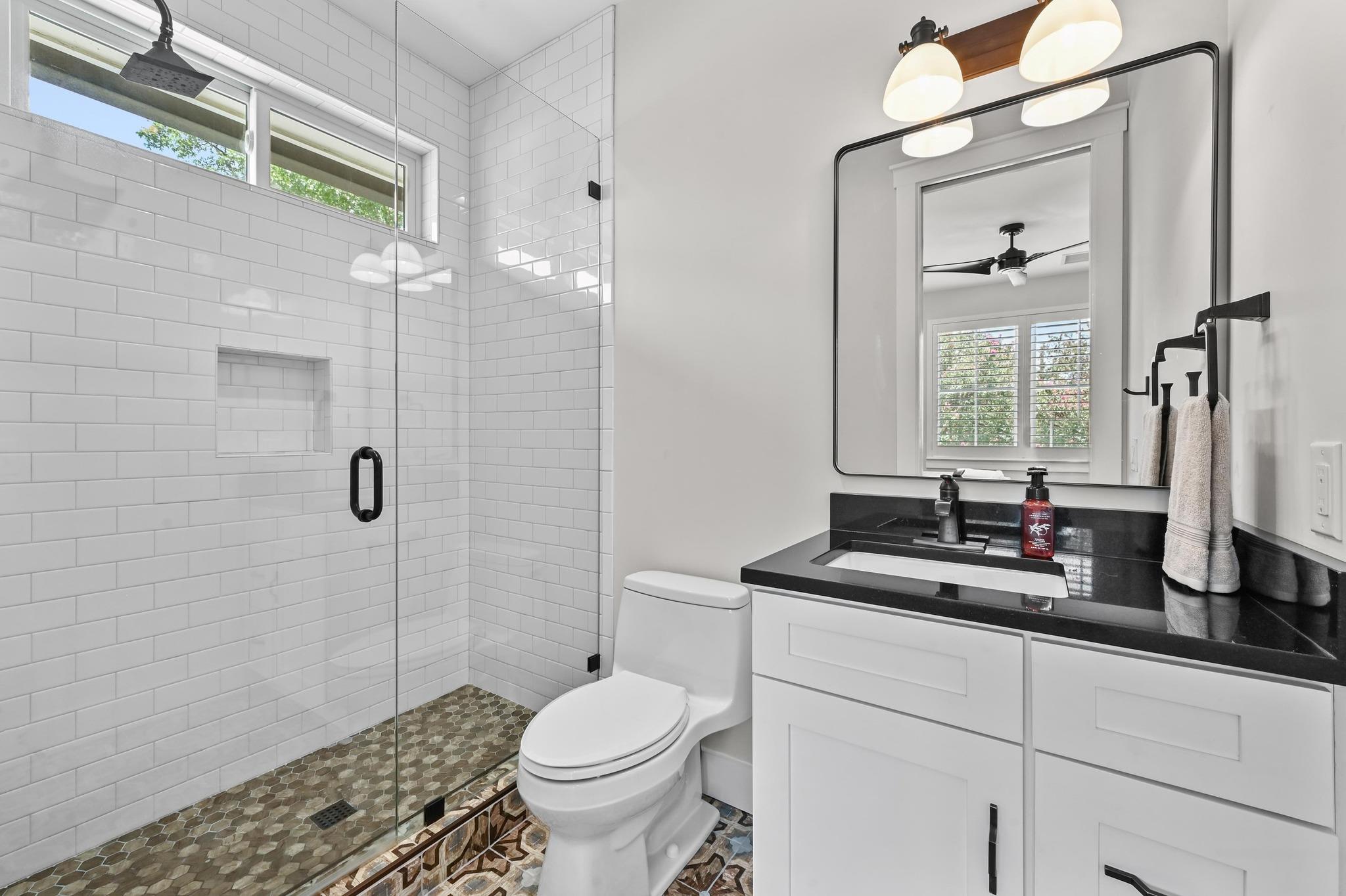 2326 Santa Rosa St, Austin, TX 78702