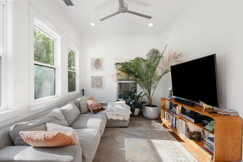 4905 Duval St, Austin, TX 78751