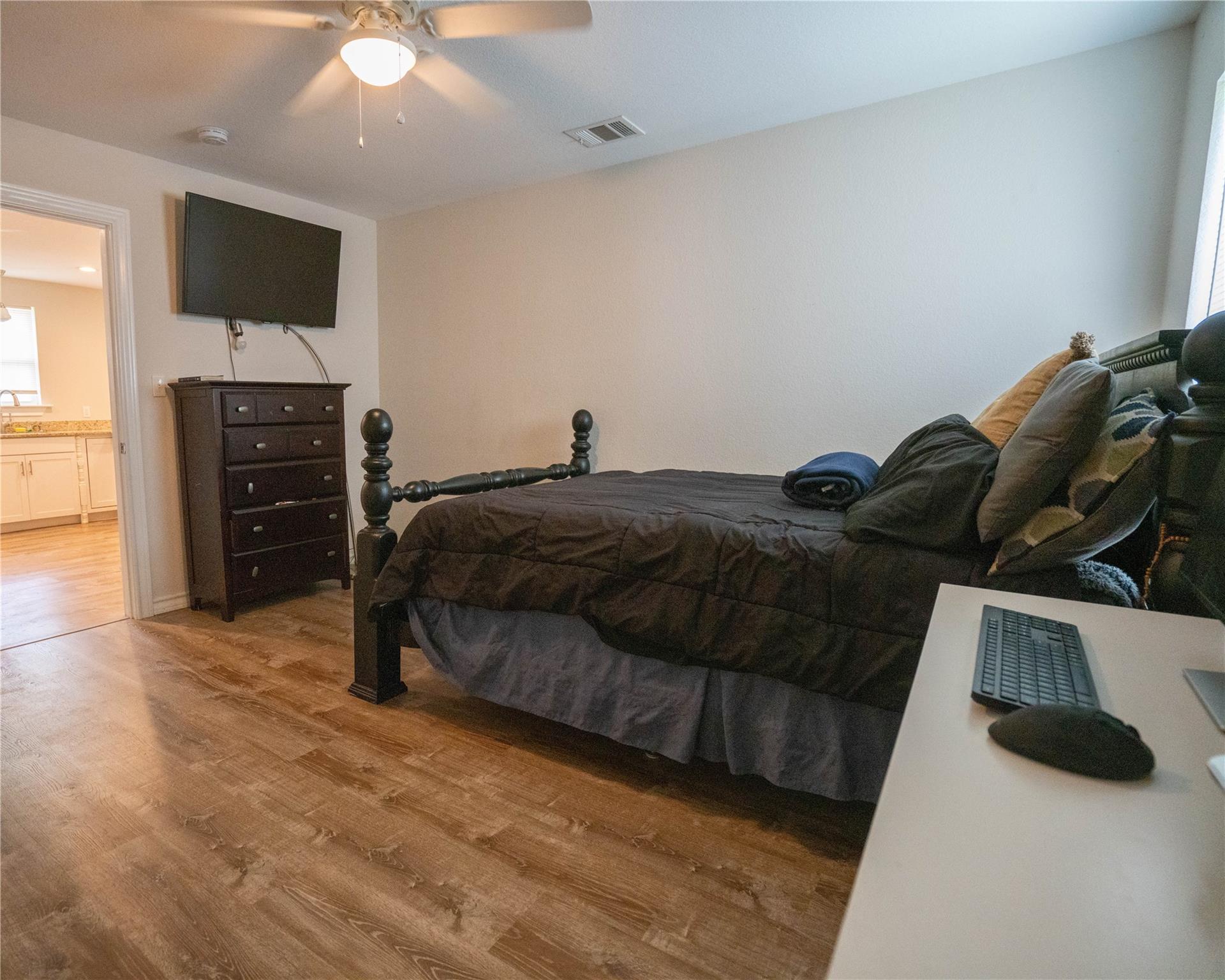 404 Rivers St, Smithville, TX 78957