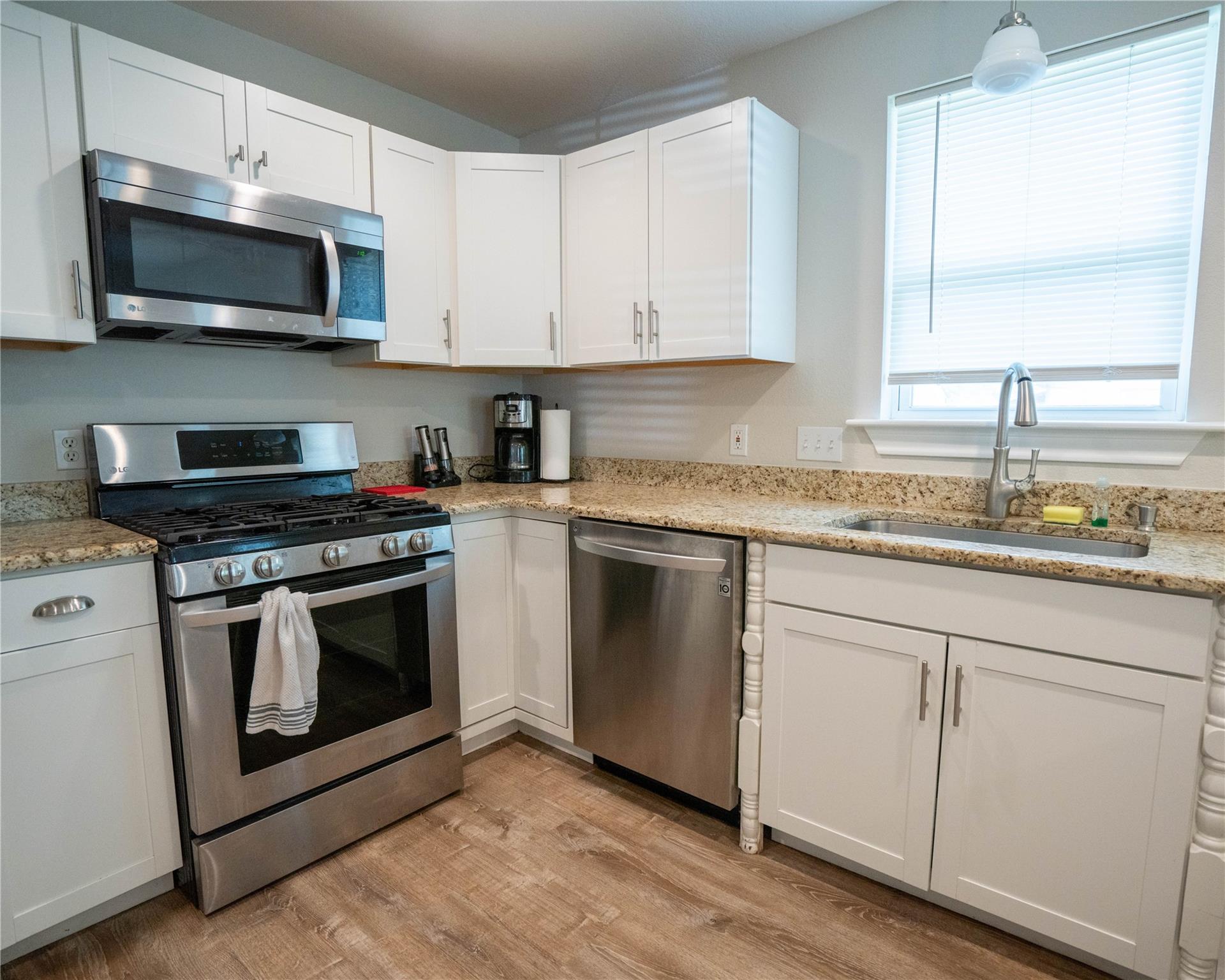 404 Rivers St, Smithville, TX 78957