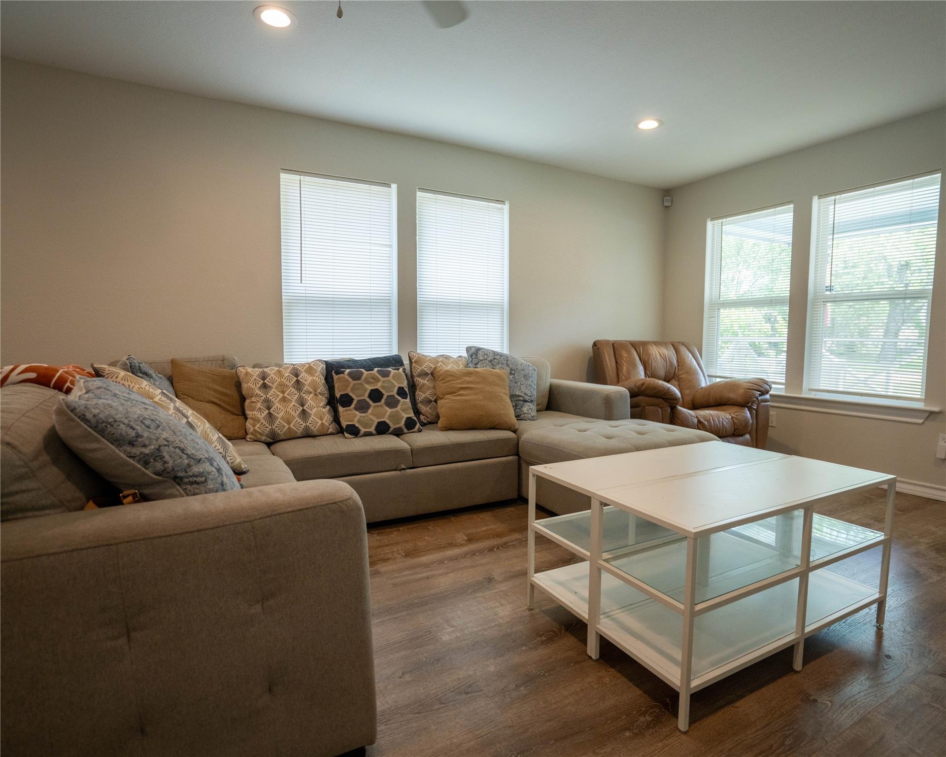 404 Rivers St, Smithville, TX 78957