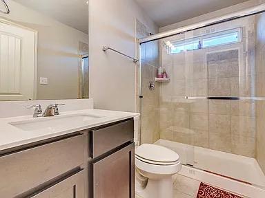 207 Wainscot Oak Way, San Marcos, TX 78666