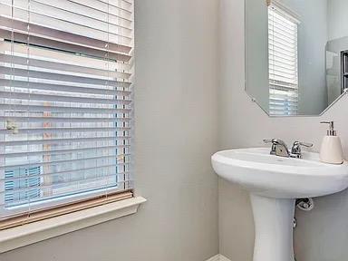 207 Wainscot Oak Way, San Marcos, TX 78666