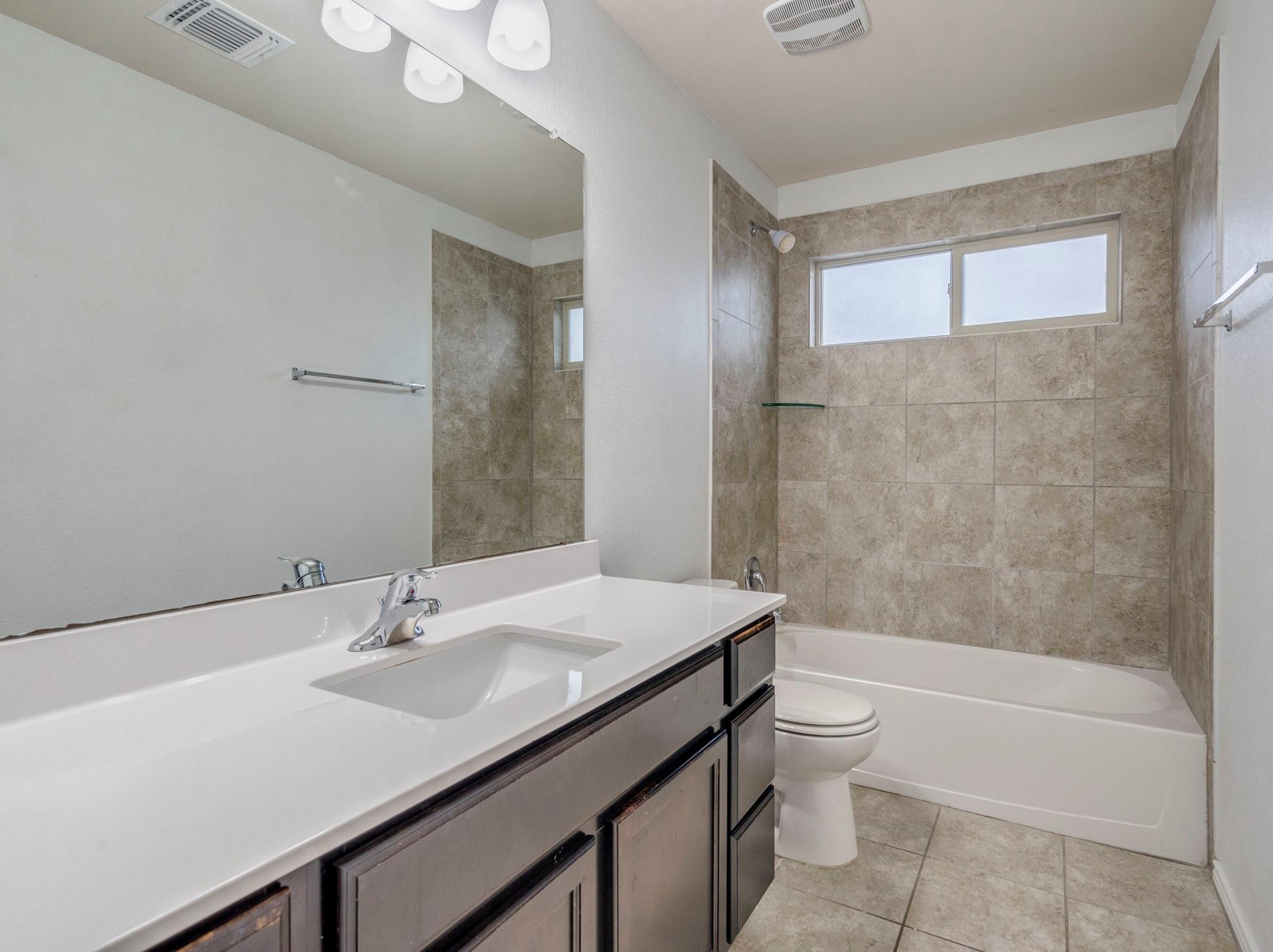 213 Ammonite Ln, Jarrell, TX 76537