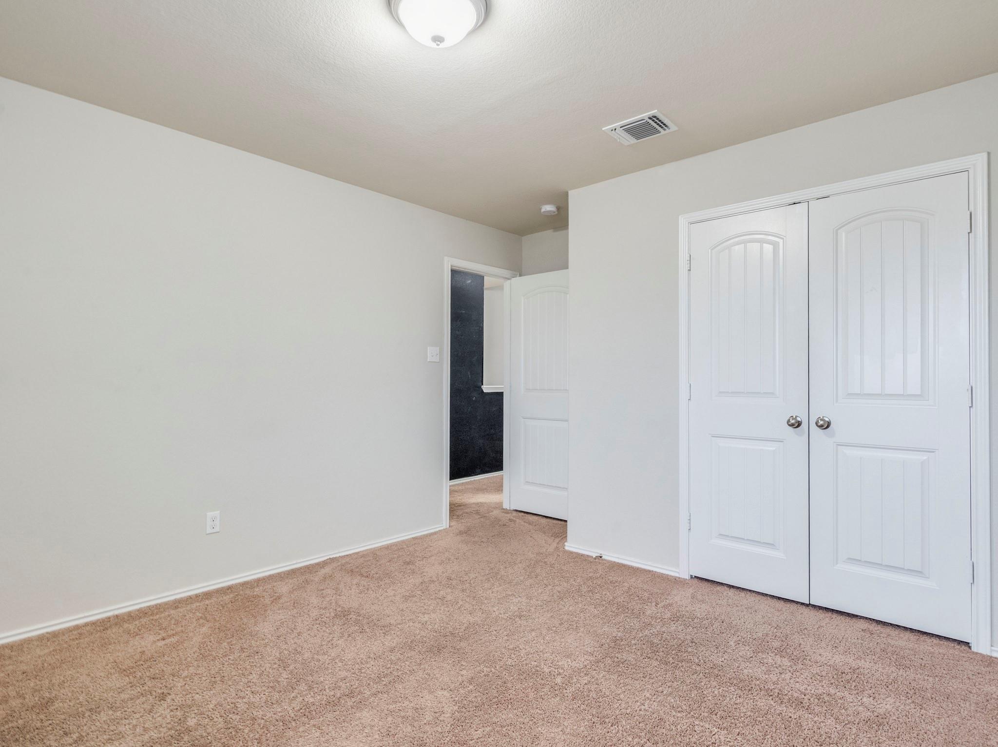 213 Ammonite Ln, Jarrell, TX 76537