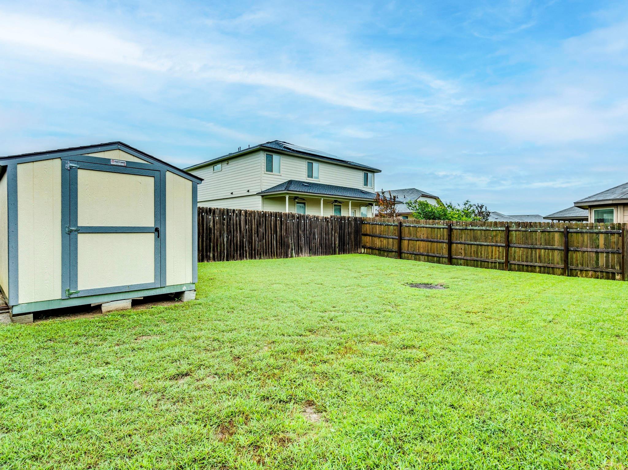 213 Ammonite Ln, Jarrell, TX 76537