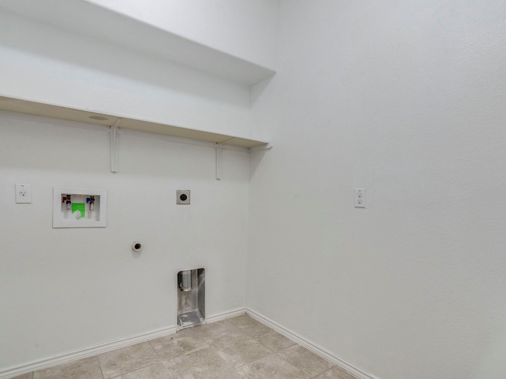 213 Ammonite Ln, Jarrell, TX 76537
