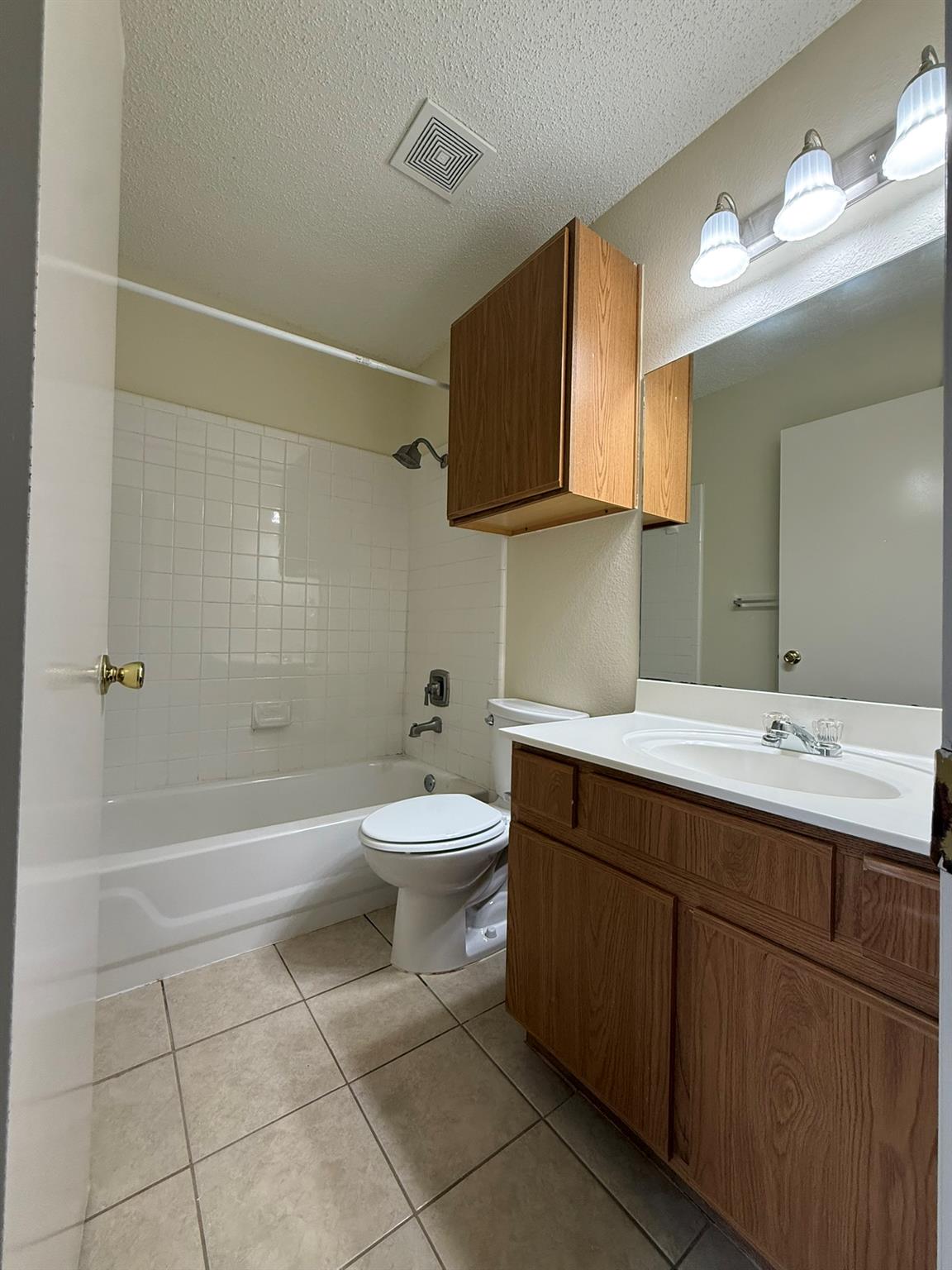 2304 Granberry Dr # B, Austin, TX 78745