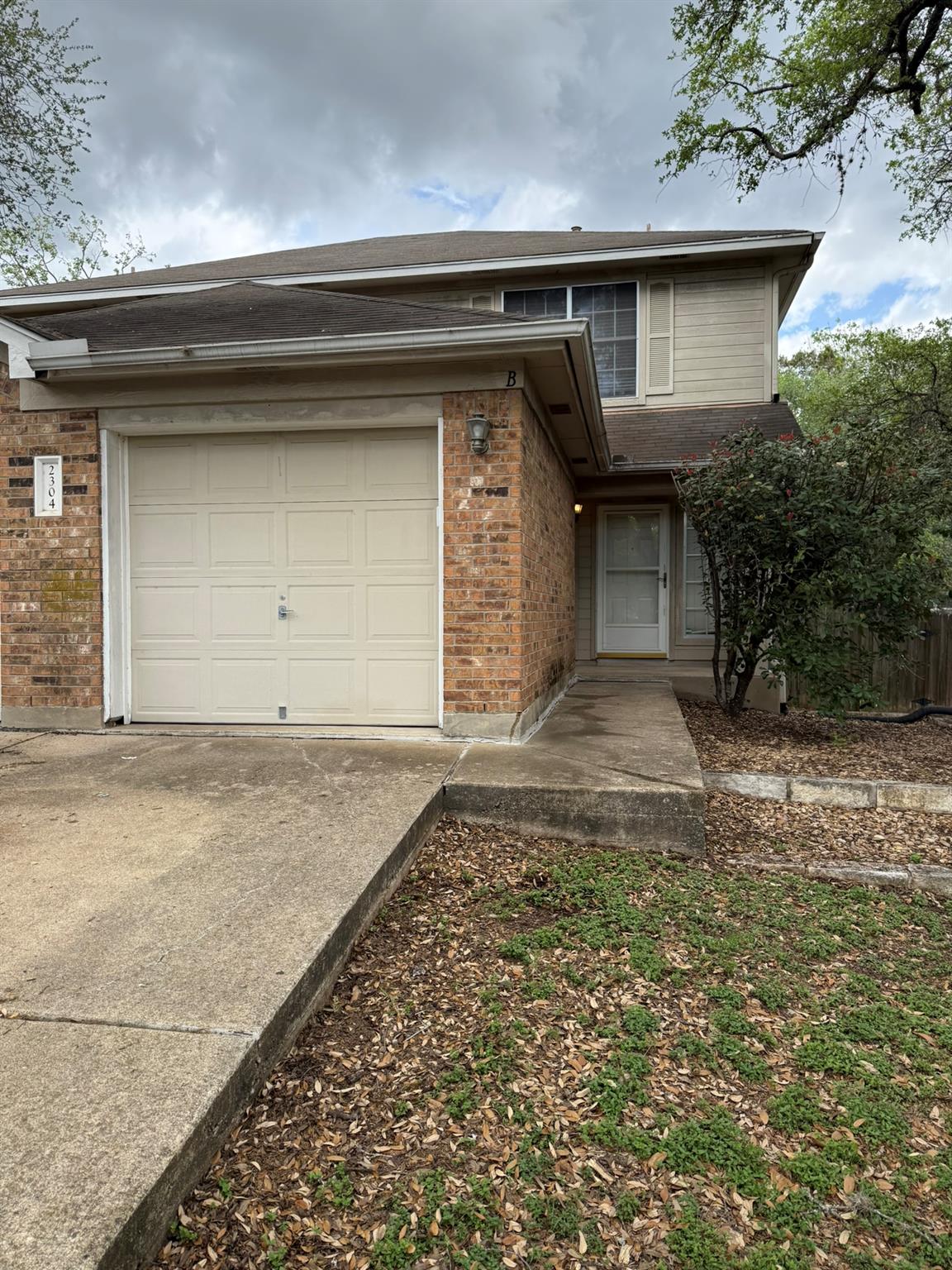 2304 Granberry Dr # B, Austin, TX 78745