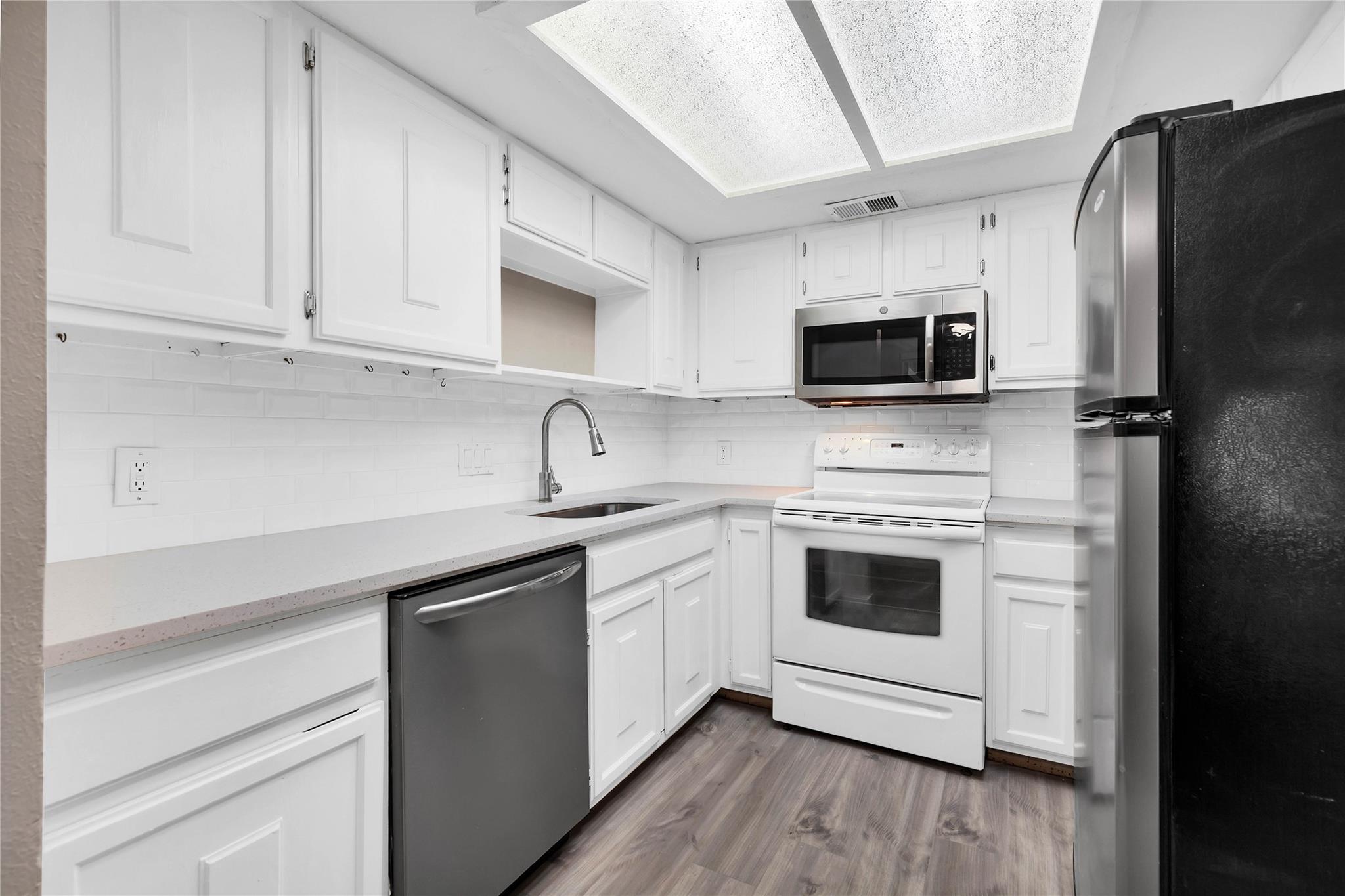 3607 Las Colinas Dr # B, Austin, TX 78731