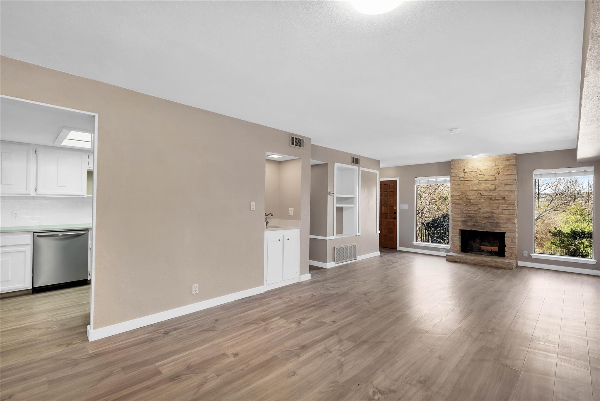 3607 Las Colinas Dr # B, Austin, TX 78731