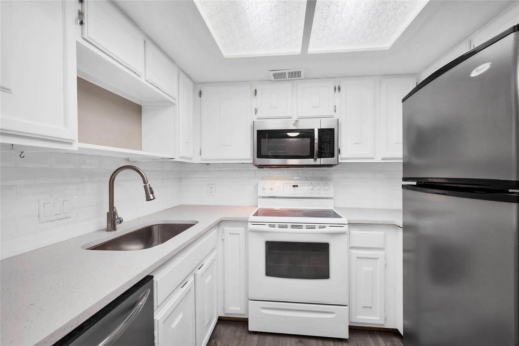 3607 Las Colinas Dr # B, Austin, TX 78731