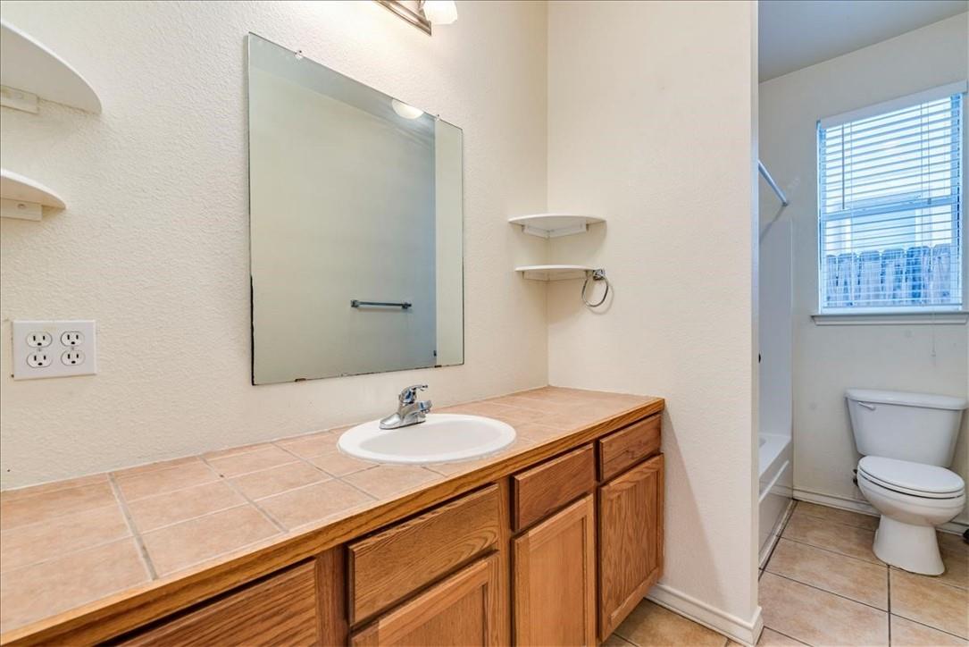 126 Sandstone Dr # F, Jarrell, TX 76537
