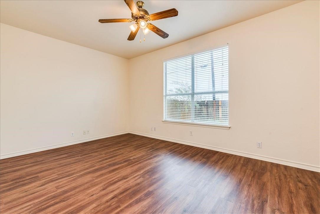 126 Sandstone Dr # F, Jarrell, TX 76537