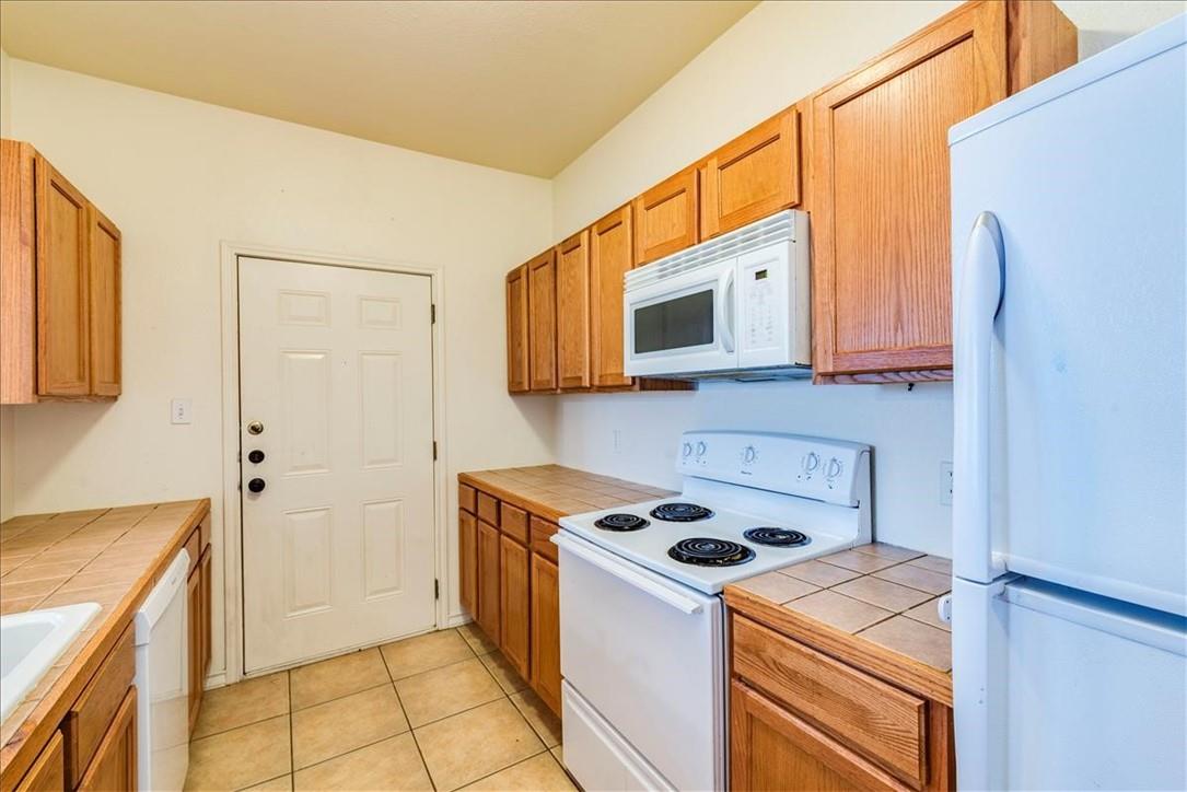 126 Sandstone Dr # F, Jarrell, TX 76537