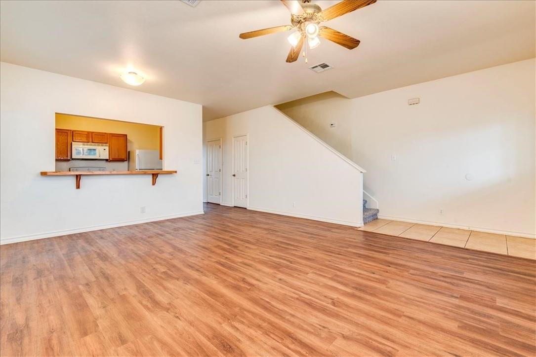 126 Sandstone Dr # F, Jarrell, TX 76537