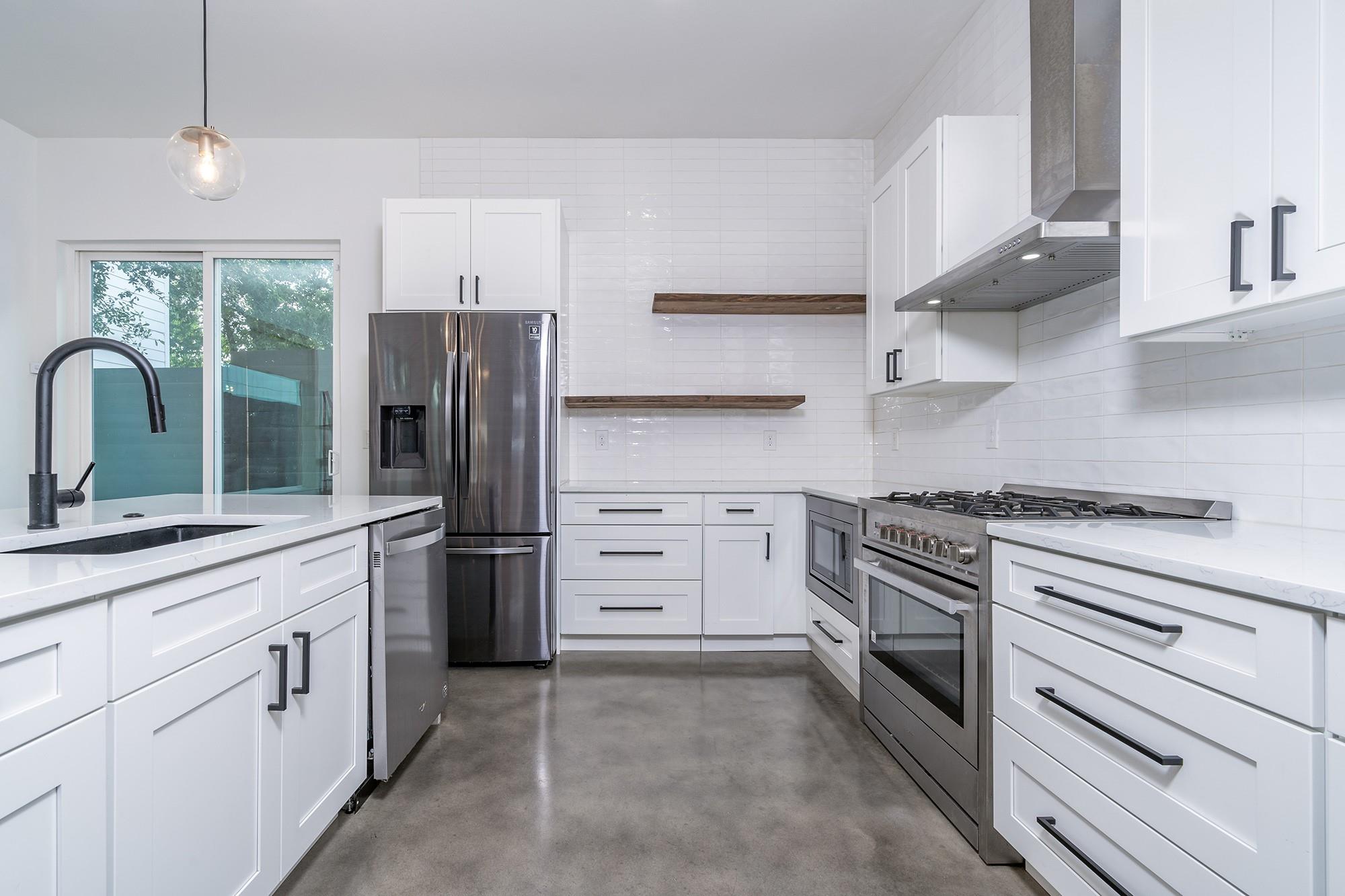 1419 Montopolis Dr # 1, Austin, TX 78741