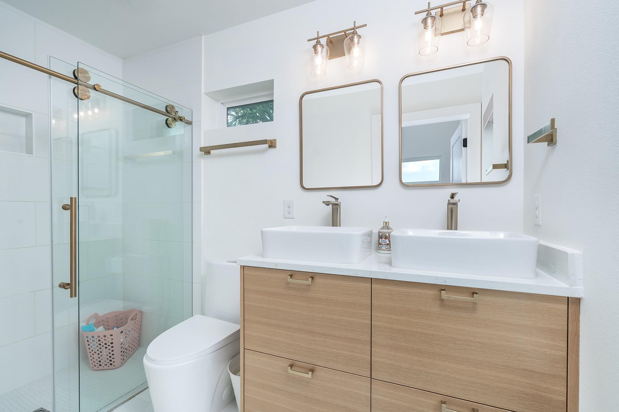 1419 Montopolis Dr # 1, Austin, TX 78741