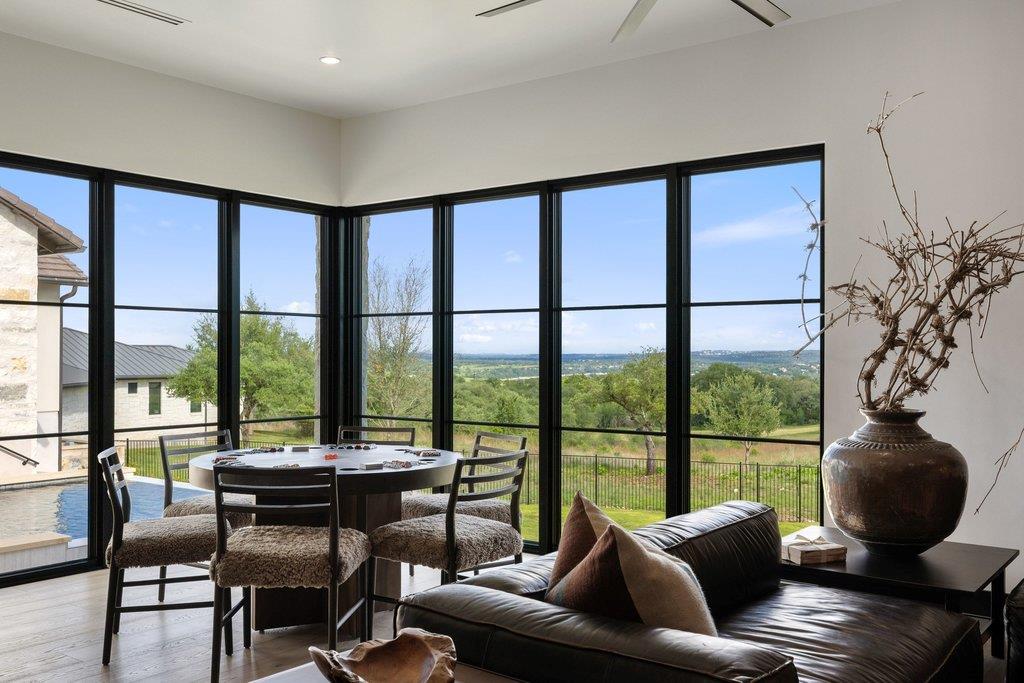 27031 Haynie Flat Rd, Spicewood, TX 78669