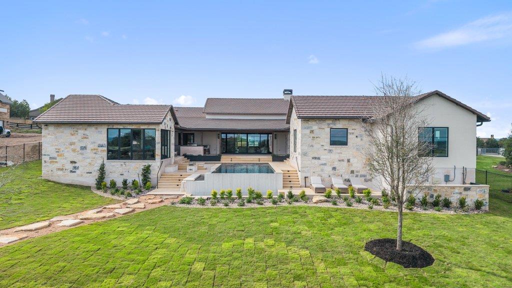 27031 Haynie Flat Rd, Spicewood, TX 78669