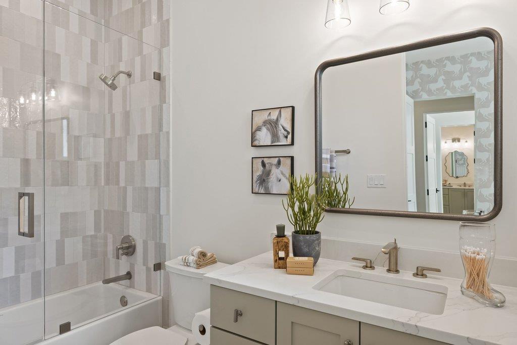 27031 Haynie Flat Rd, Spicewood, TX 78669